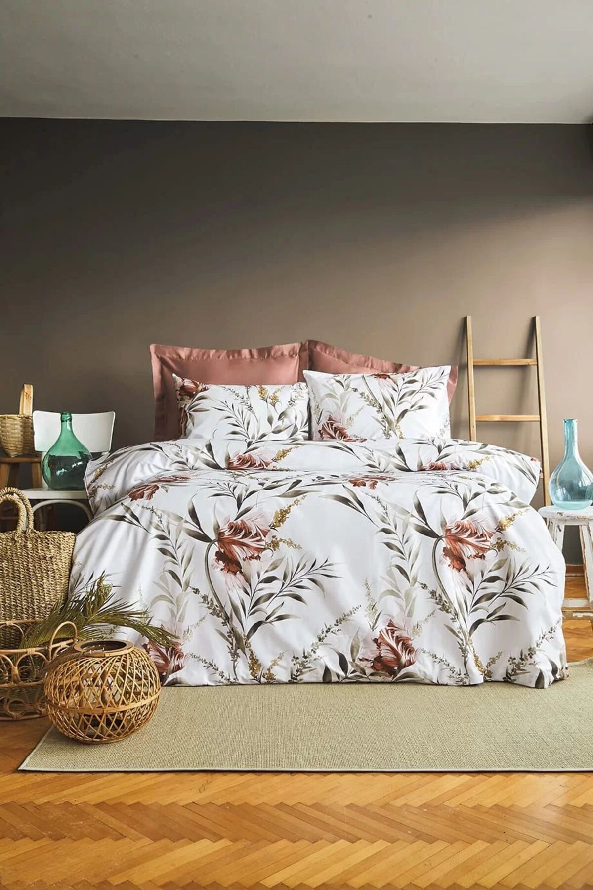 İssimo Home Fiji Pink 145 TC (57 Tel) Pamuk Ranforce Çift Kişilik Nevresim Takımı